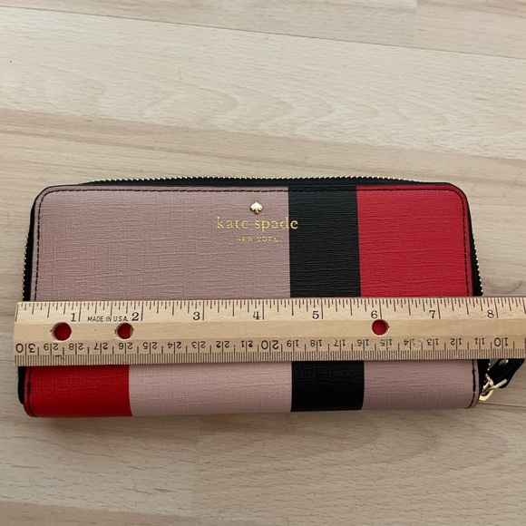 LIKE NEW Kate Spade Wallet - Full Sized Continental Wallet Colorblock Red, Black - Picture 10 of 14